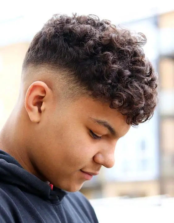 Long men's haircuts for curly men 15 ideas: Embrace your natural curls ...