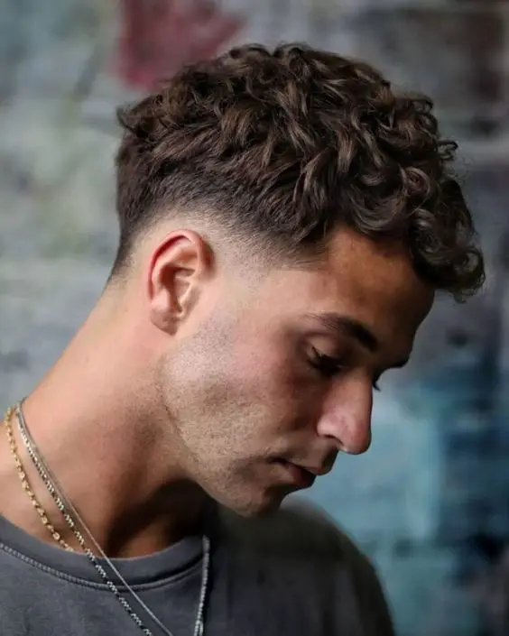 Mastering the Middle Fade haircut for curly hair: 18 best ideas and ...