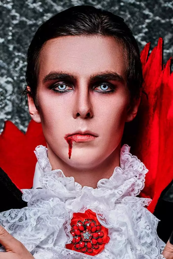 Vampire makeup for men for Halloween 2023 16 ideas - mens-talk.online