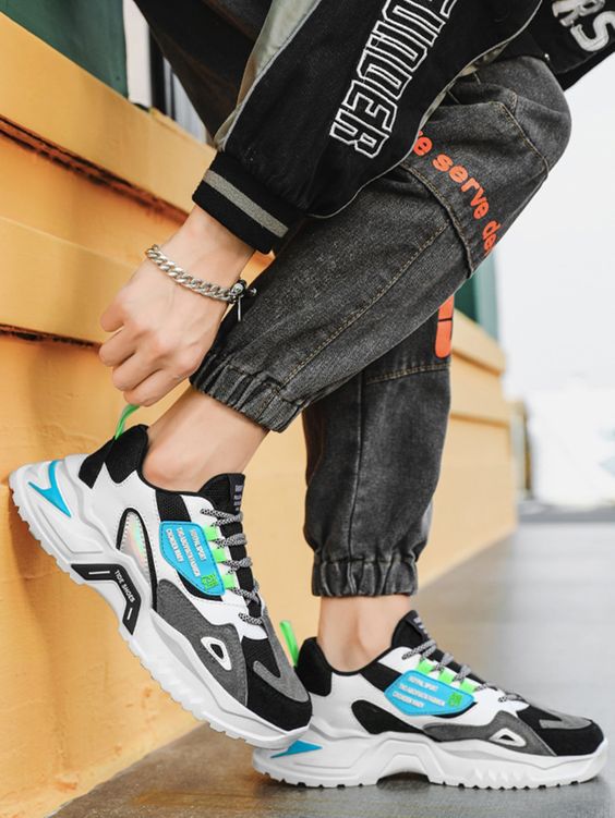 Elevate Your Fashion Game with These Stylish Sneaker Outfits for Men in ...