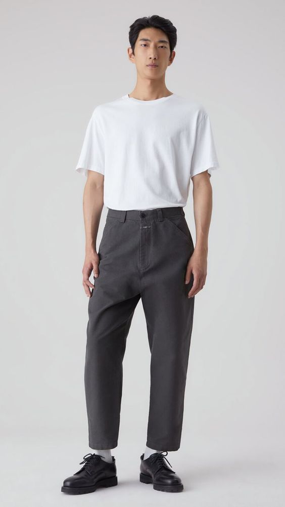 Men's 2024 Capsule Wardrobe: Minimalist & Stylish Essentials