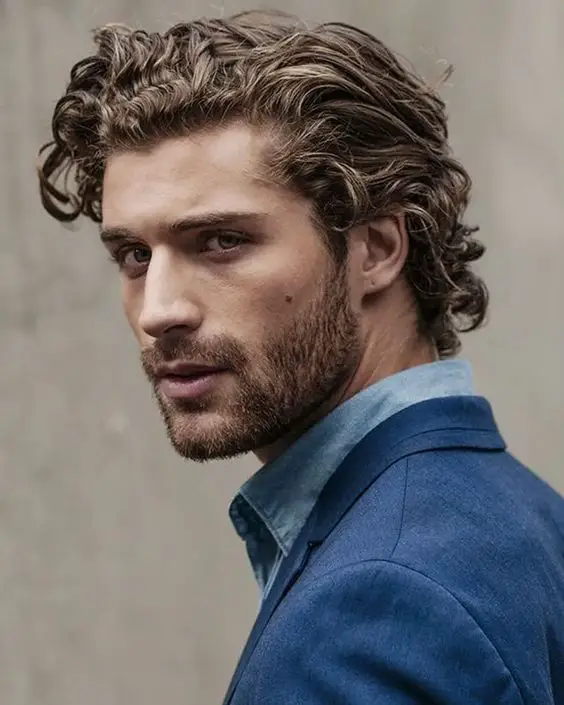 Men S Wavy Haircuts 2024 Styles For Every Length And Fashion   5 49 